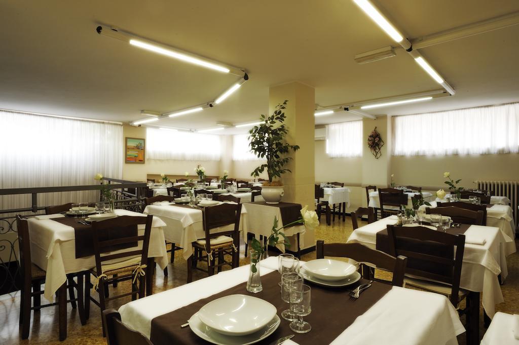 Hotel Del Golfo Laigueglia Eksteriør billede